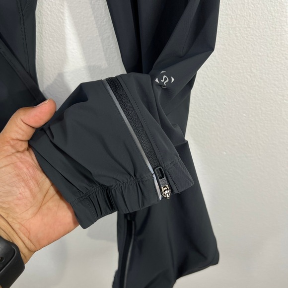 Lululemon Surge Jogger Regular Pants Stretch‎ Woven Iron Lightweight Size Medium - Picture 7 of 12